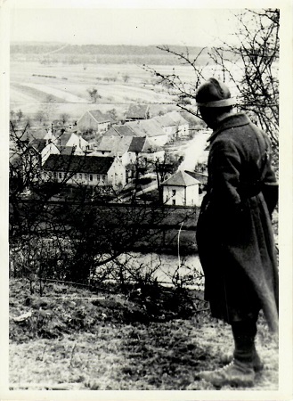 France press photo French soldier in border village 1940