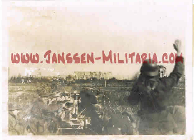 Press photo war reporter artillery PAK gun Warsaw 1944