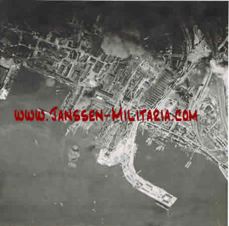 Luftwaffe aerial photo bombed harbor Nikolajew Black Sea - Image 2