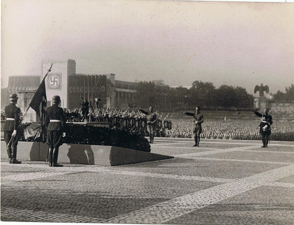 Press photo Adolf Hitler at Blutfahne ceremony Luitpoldhain 1938