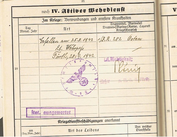 Soldbuch Wehrstammbuch Schütze IR282 98.ID KIA 1942 Russia - Image 4