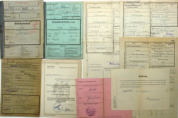 Wehrstammbuch grouping medical orderly 122.ID KIA 1944 Latvia