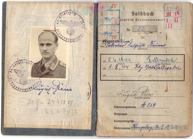 Photo album Soldbuch documents "Schlesien" and "Deutschland" - Image 4