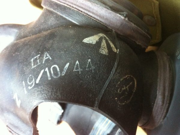 Lightweight MKII gasmask with bag 1944 MK2 - Image 4