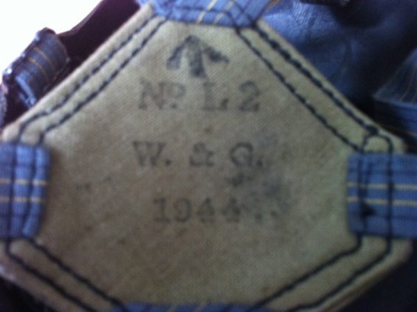 Lightweight MKII gasmask with bag 1944 MK2 - Image 5