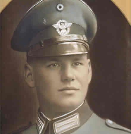 Extremely large colorized portrait photo police man - Image 2