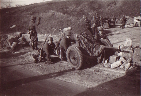 Photo album SS Polizei Division France Russia 1940-43 - Image 33