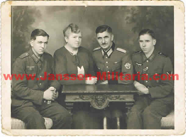 Large family photo police man and brothers Wehrmacht 1943
