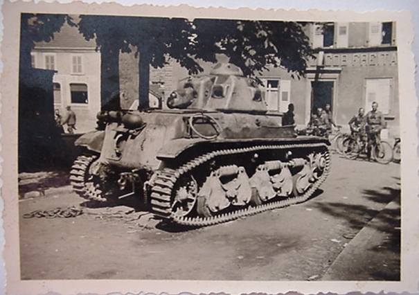 Lot 4 photos Beutepanzer captured tanks France 1940 - Image 3