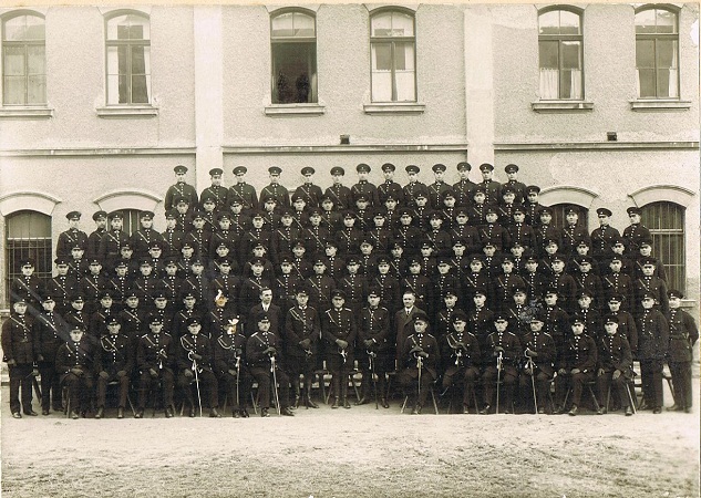 Large group photo Polizei Vorschule Eichstätt 1932 - Image 2