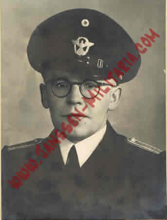 Very large portrait photo police man Wasserschutz Polizei - Image 2