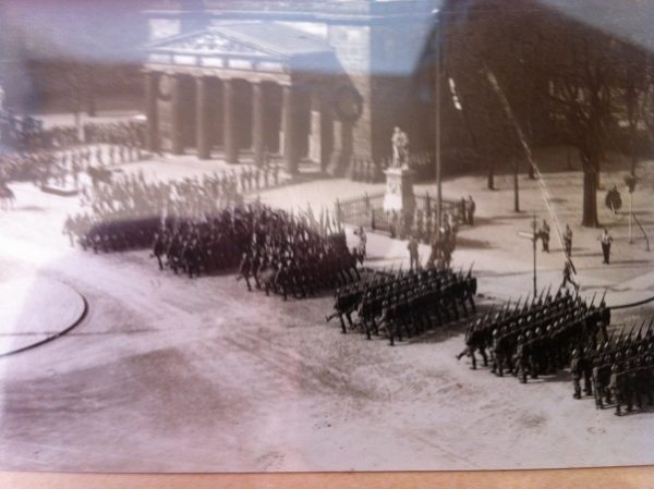 Framed photo Wachregiment Berlin Weihnachten 1937 - Image 3