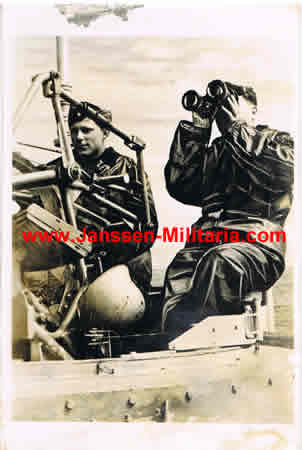 Press photo Kriegsmarine Flak crew on mine sweeper 1944