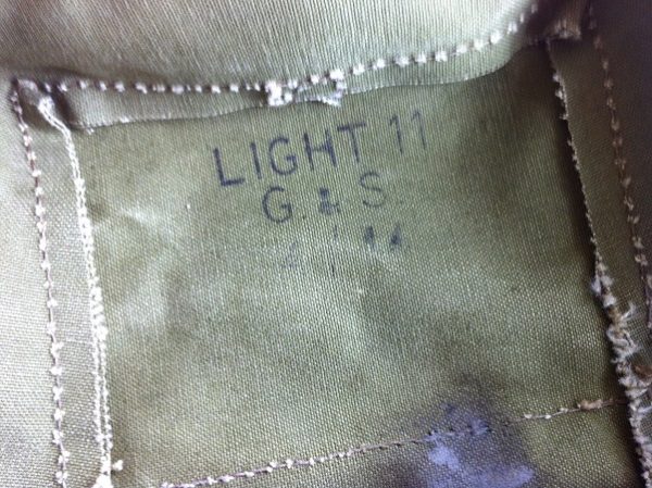 Lightweight MKII gasmask with bag 1944 - Image 3