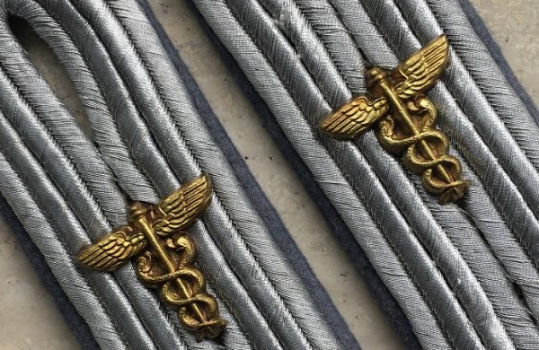 Pair shoulder boards Leutnant TSD Truppen Sonder Dienst - Image 2