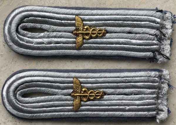 Pair shoulder boards Leutnant TSD Truppen Sonder Dienst - Image 4