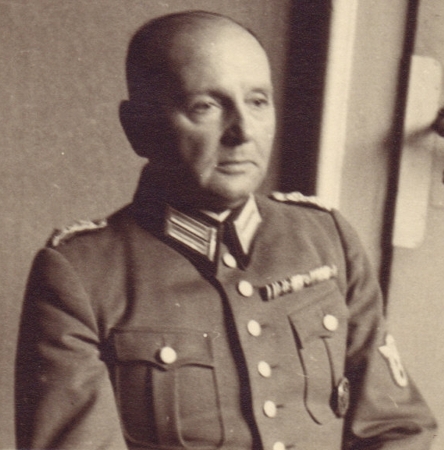 Lot 6 photos Polizei commander - Image 2