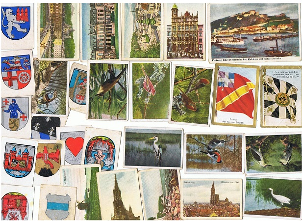 Lot spare cards several cigarette albums