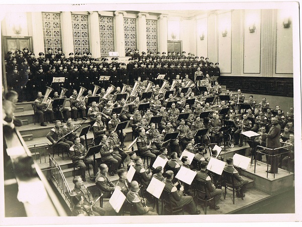Very large photo Wehrmacht orchestra with Panzer choir