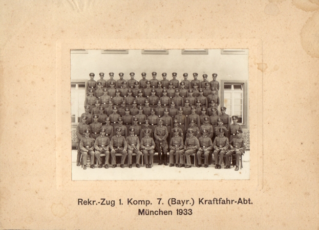 Large group photo 7.Kraftfahr-Abteilung München