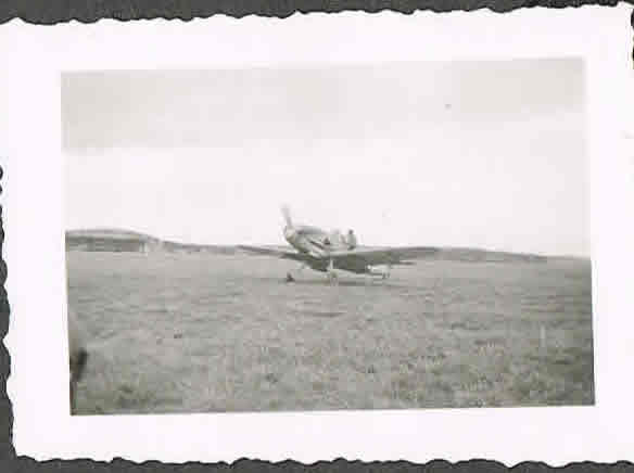 Photo album Luftwaffe NCO (board?) mechanic planes - Image 4