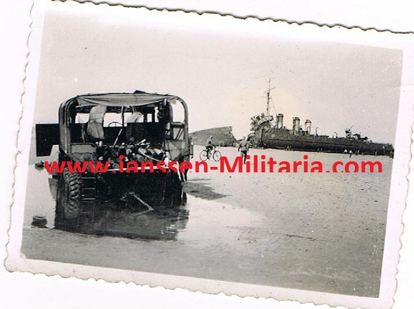 Photo beach Dunkirk France 1940 with wrecks