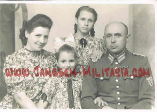Post card photo Gendarmerie military police man with family