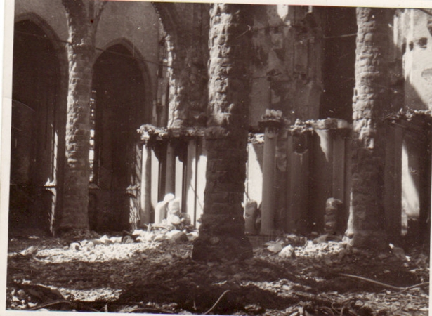 Photo destroyed church Rotterdam 1940