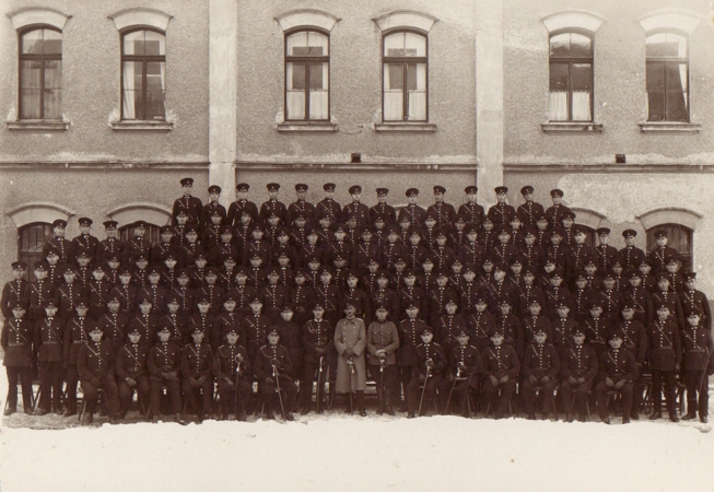 Large group photo Polizei Vorschule Eichstätt 1930-31 - Image 2