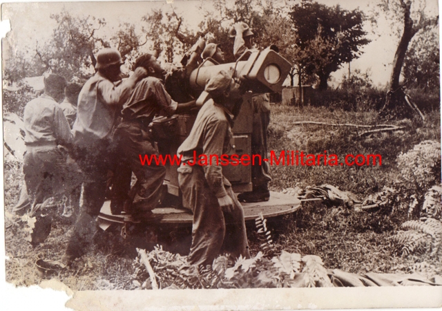 Press photo war reporter Flak Kommandogerät 40