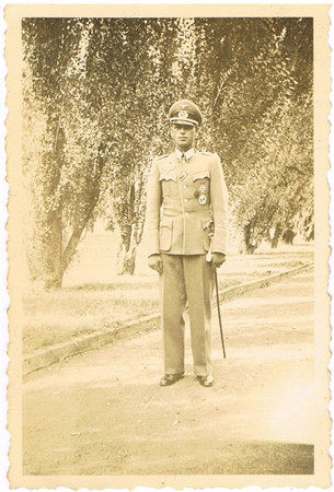 Photo Leutnant Wehrmacht EK1 VWA ISA sword