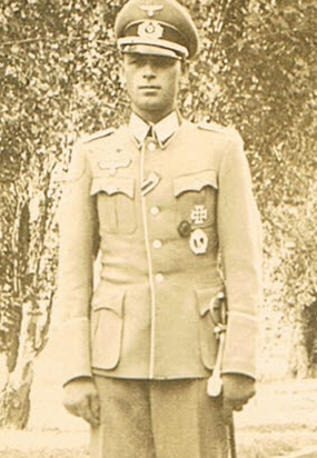 Photo Leutnant Wehrmacht EK1 VWA ISA sword - Image 2