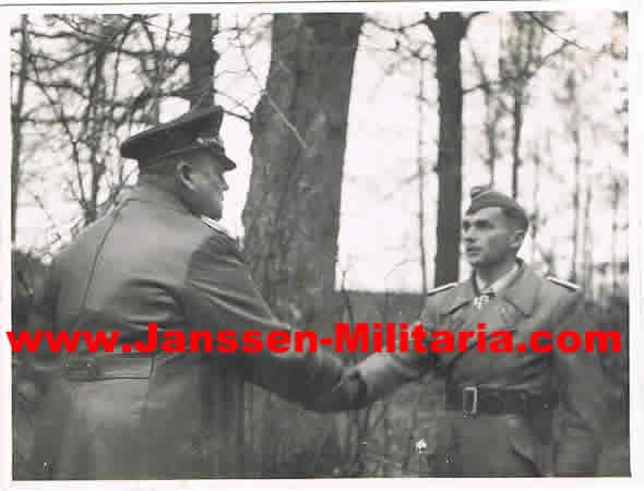 Private photo Feldmarschall Hugo Sperrle with pilot KC-holder