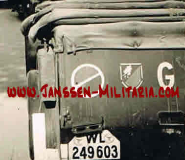 Two photos Luftwaffe vehicles with unit markings Russia - Image 3