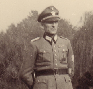 Two photos officer Schutzpolizei - Image 3