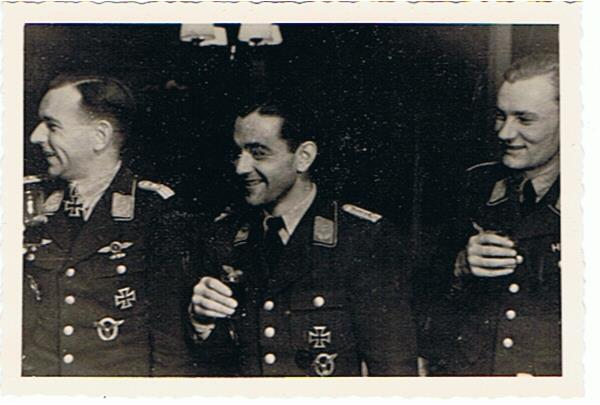 Photo Oberst Helmut Bruck Ace Knights Cross with Oak Leaves Sturzkampf-Geschwader 77