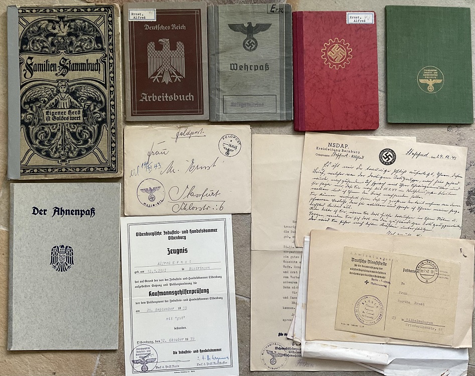Wehrpass group Obergefreiter Kriegmarine Holland and Army Artillery Sicily and Italy KIA 1944 Monte Cassino