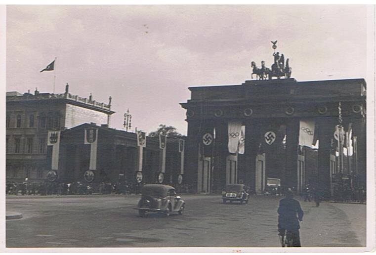 Postcard sized photo Berlin Brandenburger Tor Olympic Games 1936