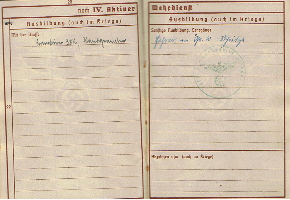 Wehrpass Obergefreiter Infantry 262.Infanterie-Division France Russia 4 awards - Image 8