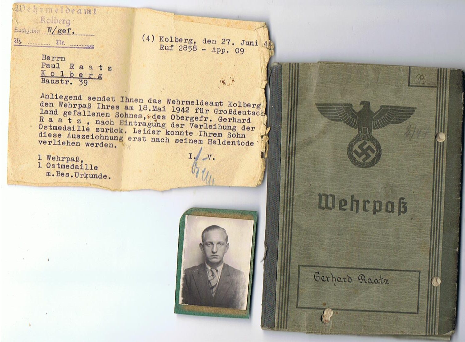 Wehrpass Obergefreiter Panzerjäger 75.Infanterie-Division KIA 1942 Russia